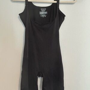 SPANX ASSETS Black Bodysuit